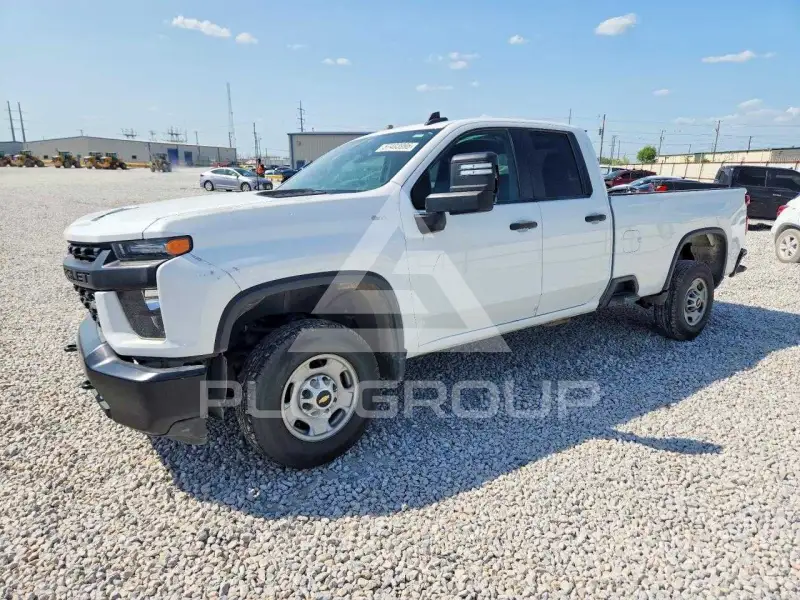 2020 Chevrolet Silverado photo