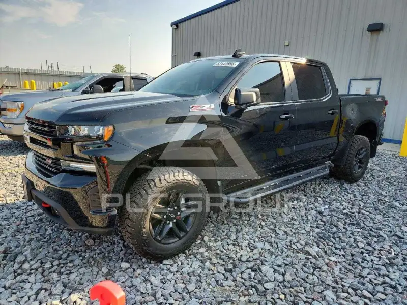 2020 Chevrolet Silverado photo