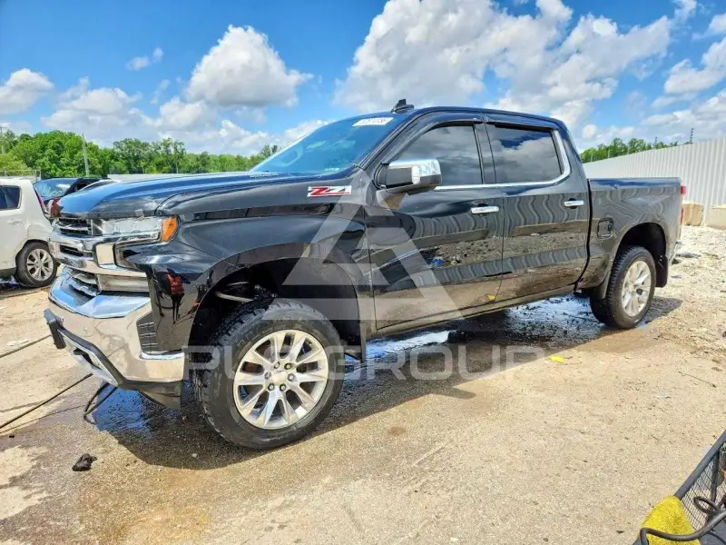 2020 Chevrolet Silverado photo