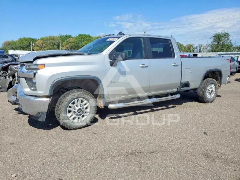 2020 Chevrolet Silverado фото