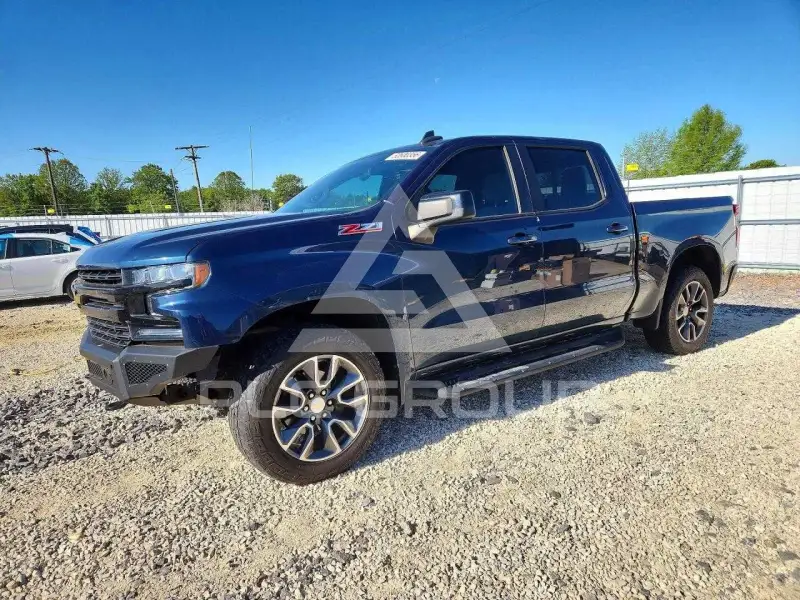 2020 Chevrolet Silverado photo