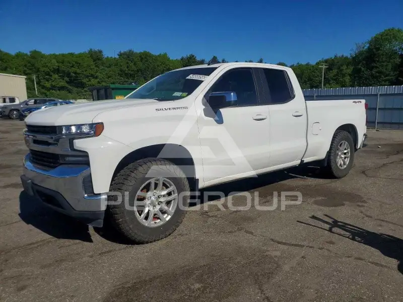 2020 Chevrolet Silverado photo