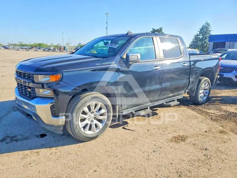 2020 Chevrolet Silverado photo