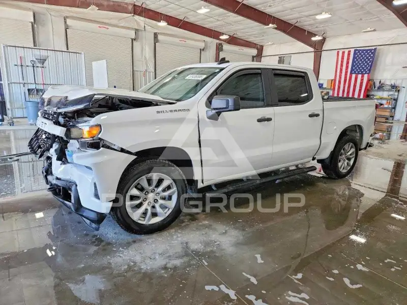 2020 Chevrolet Silverado photo