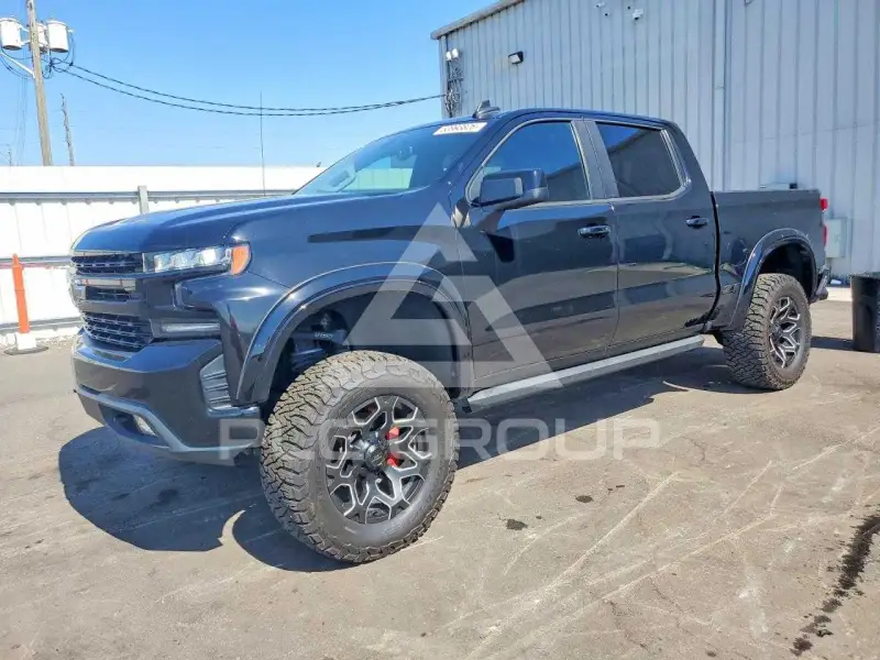 2020 Chevrolet Silverado photo