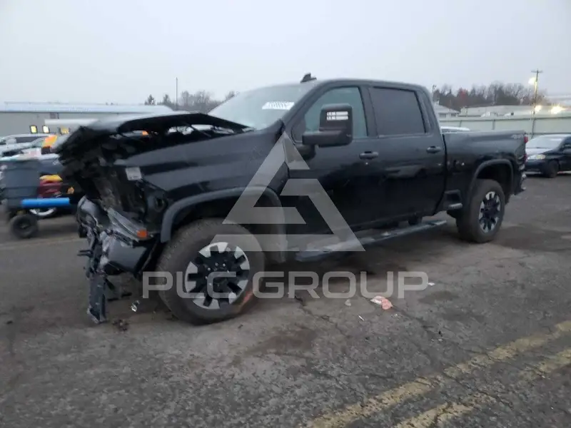 2020 Chevrolet Silverado photo