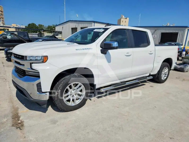2020 Chevrolet Silverado photo