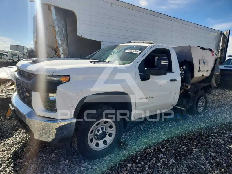 2020 Chevrolet Silverado photo