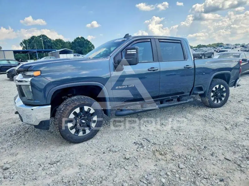 2020 Chevrolet Silverado photo