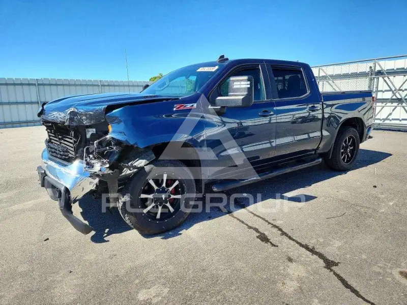 2020 Chevrolet Silverado photo