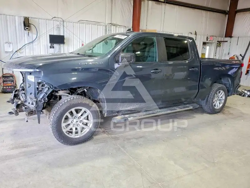 2020 Chevrolet Silverado photo