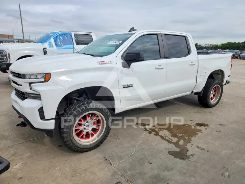 2020 Chevrolet Silverado photo