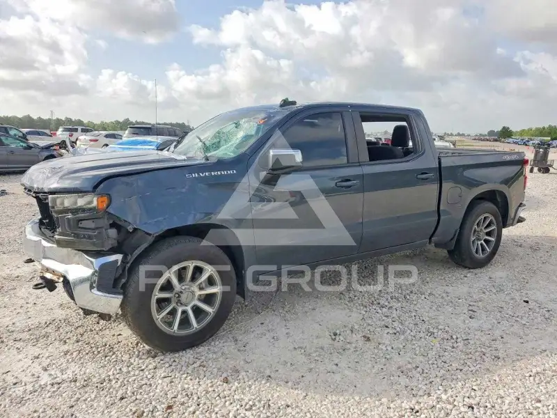 2020 Chevrolet Silverado photo