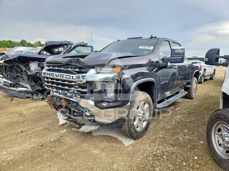 2020 Chevrolet Silverado photo