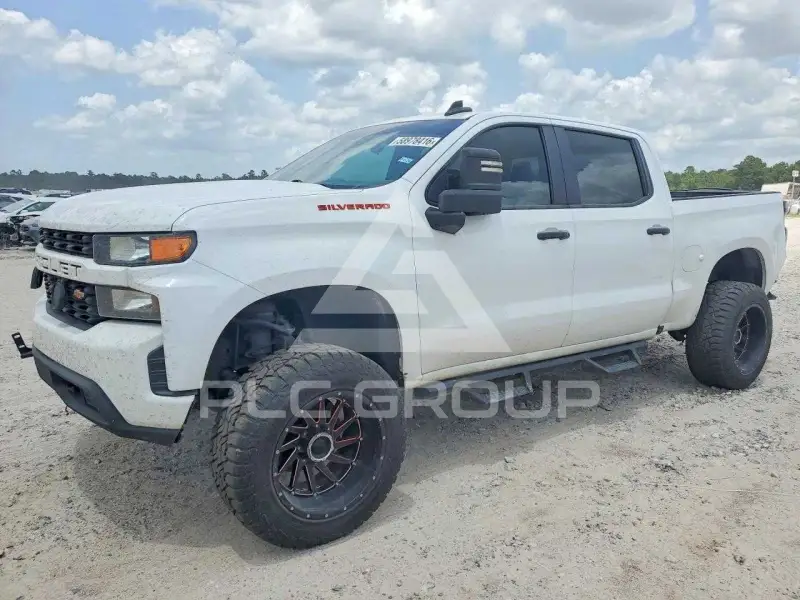 2020 Chevrolet Silverado photo