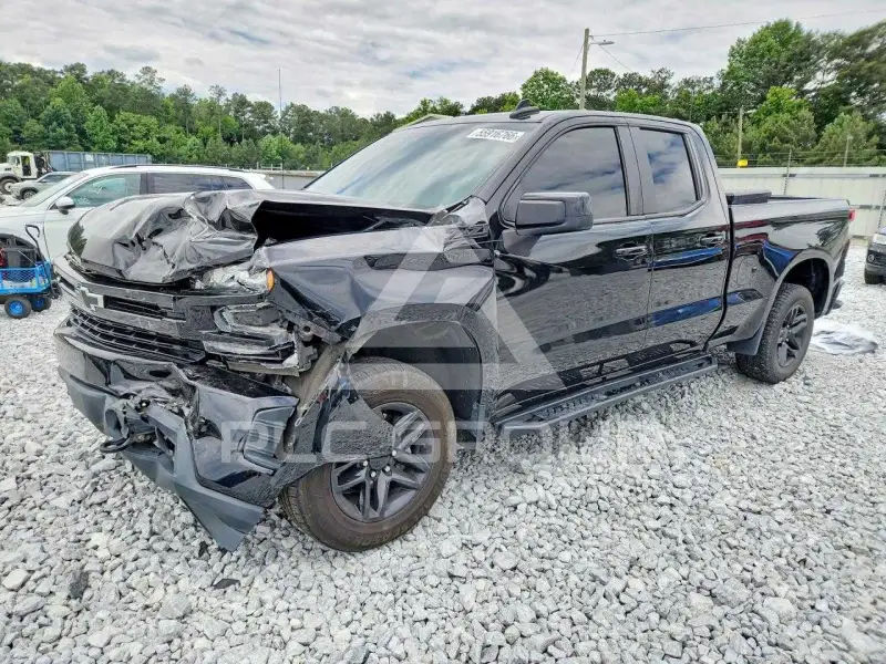 2020 Chevrolet Silverado photo