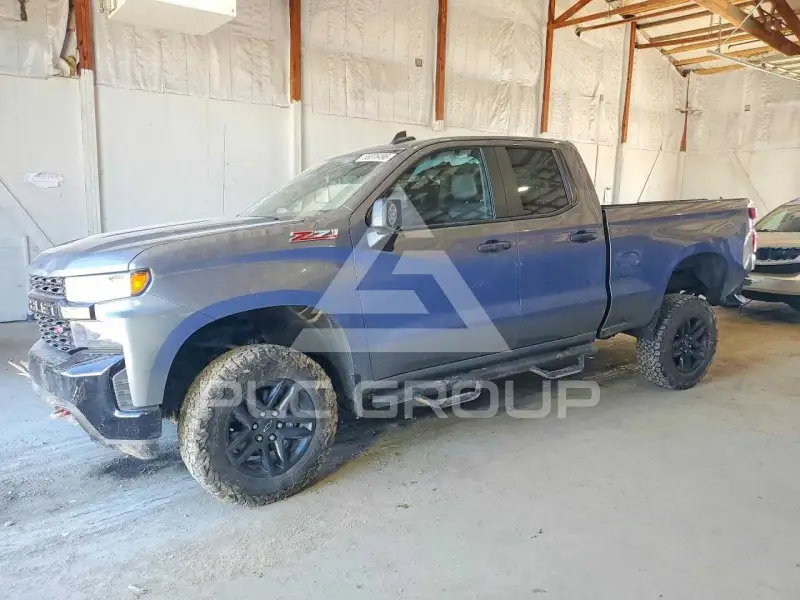2020 Chevrolet Silverado photo
