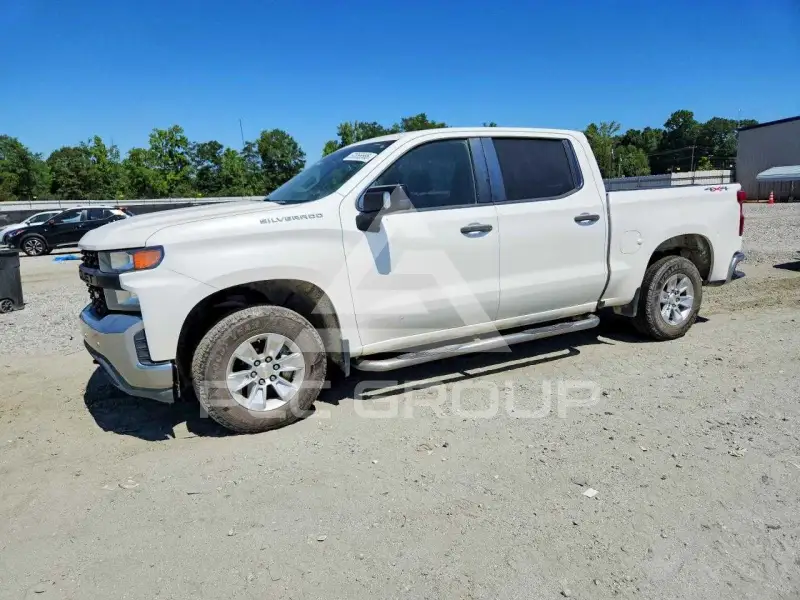 2020 Chevrolet Silverado photo