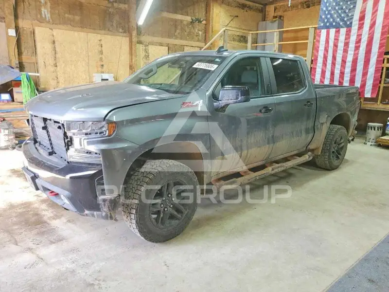 2020 Chevrolet Silverado photo