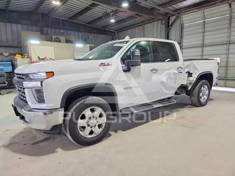 2020 Chevrolet Silverado photo