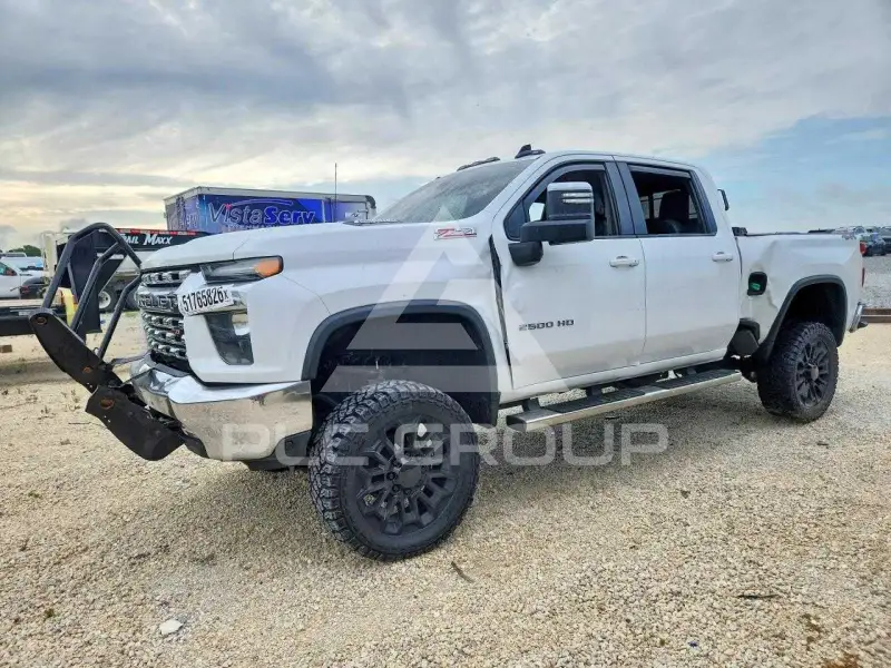 2020 Chevrolet Silverado photo