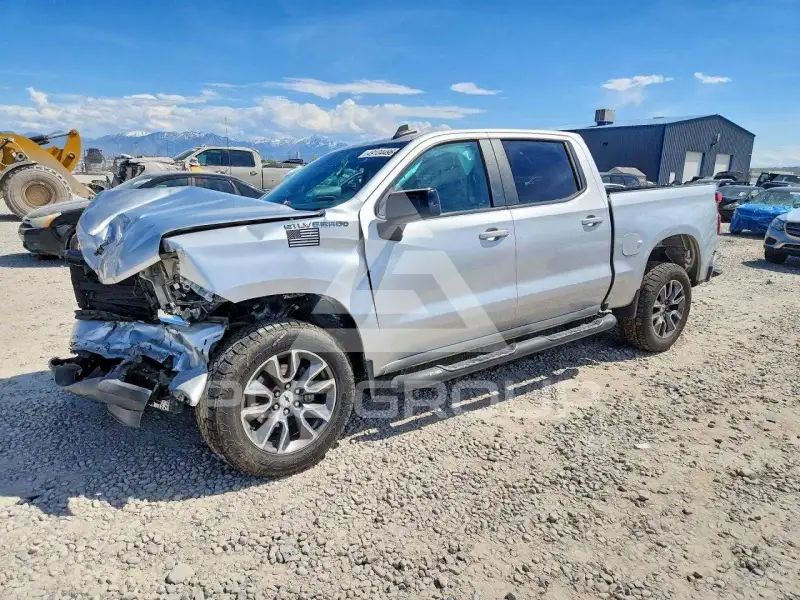 2020 Chevrolet Silverado photo