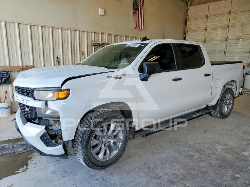 2020 Chevrolet Silverado photo