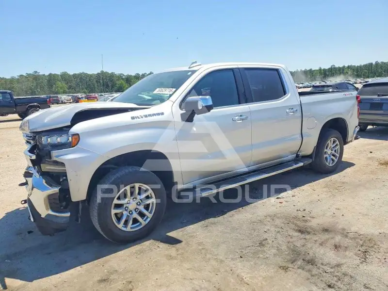 2020 Chevrolet Silverado photo