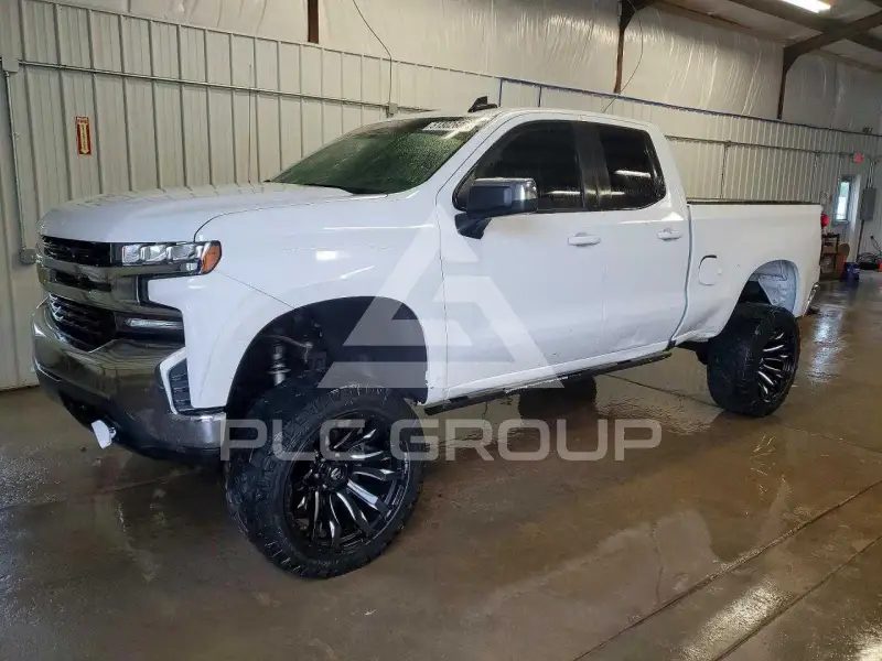 2020 Chevrolet Silverado photo