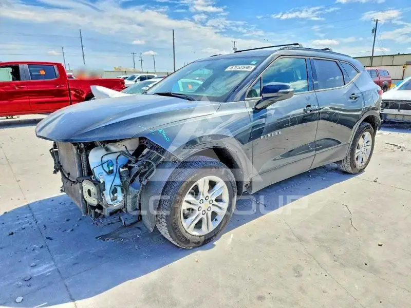 2020 Chevrolet Blazer photo