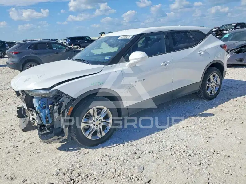 2020 Chevrolet Blazer photo