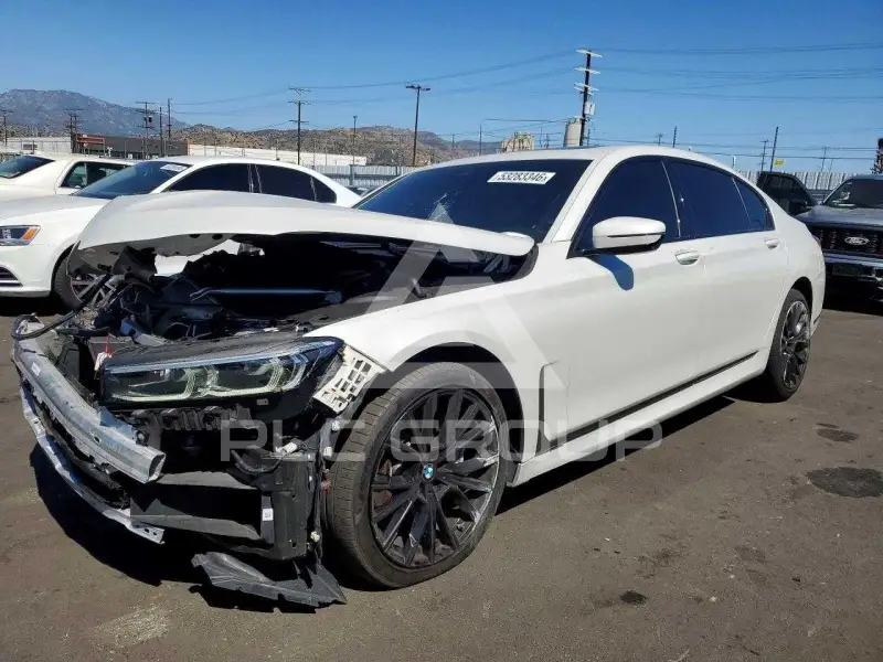 2020 BMW 740 photo