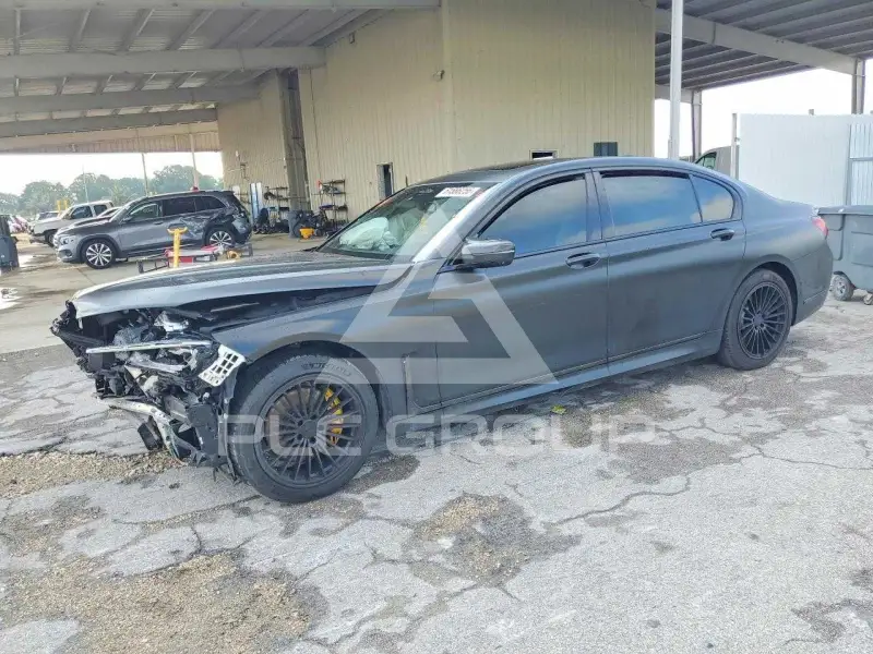 2020 BMW 740 photo