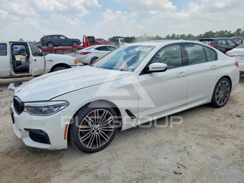 2020 BMW 530 photo