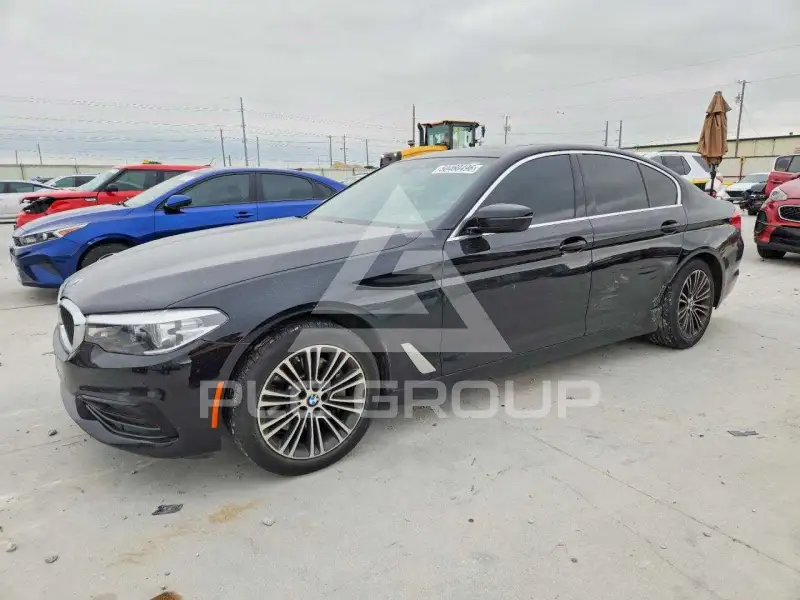 2020 BMW 530 фото