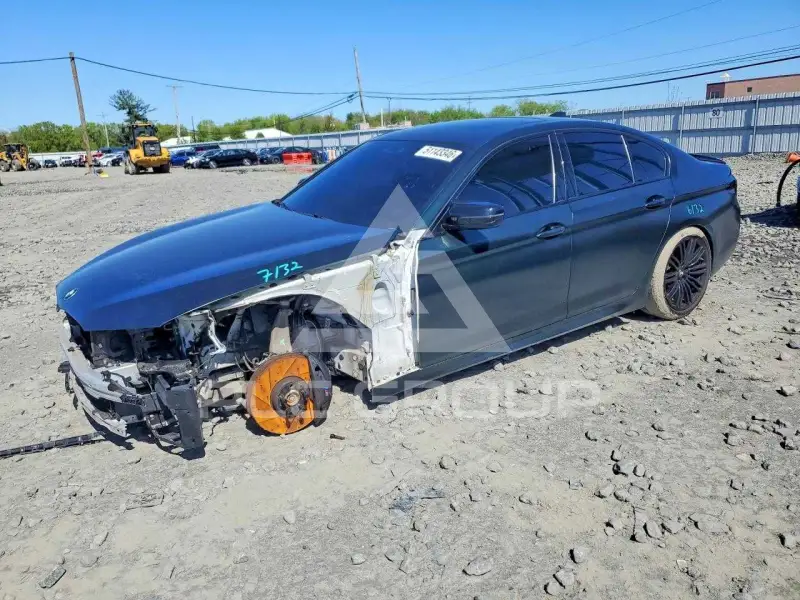 2020 BMW 530 фото