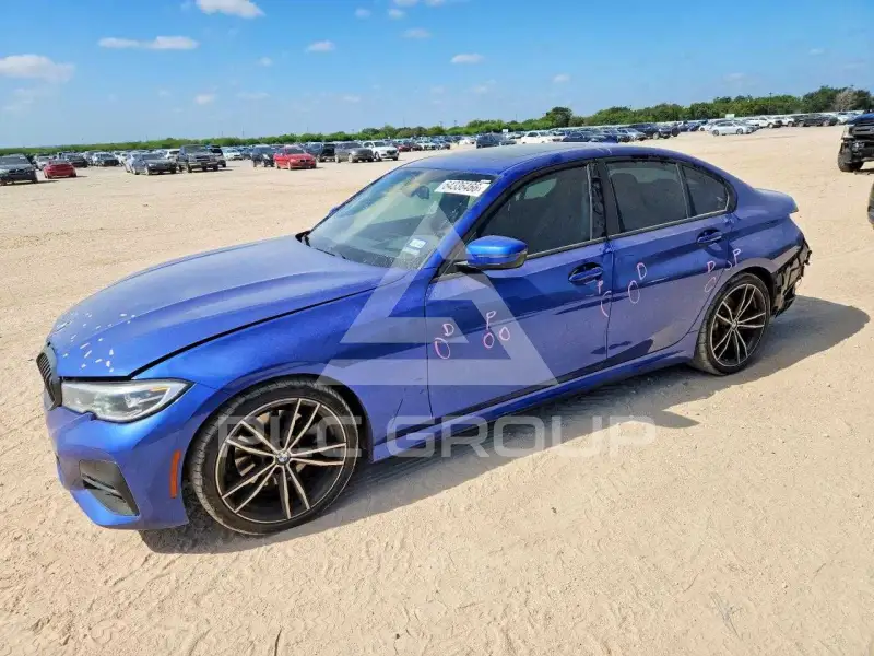 2020 BMW 330 photo