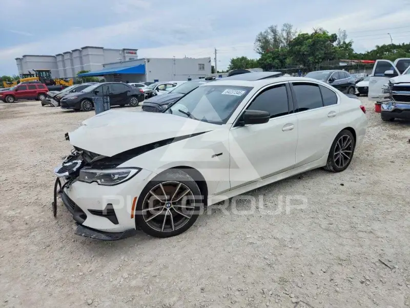2020 BMW 330 фото