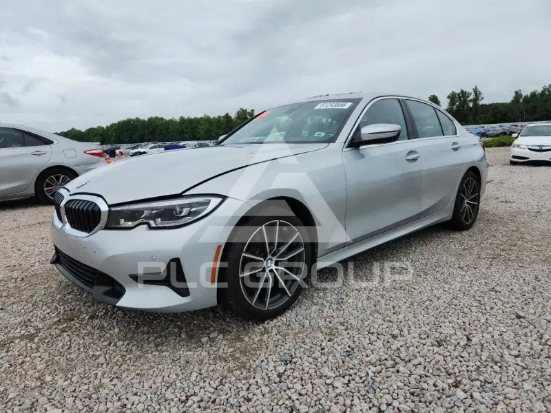 2020 BMW 330 photo