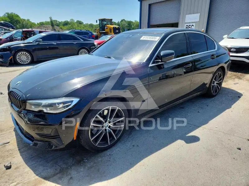 2020 BMW 330 photo