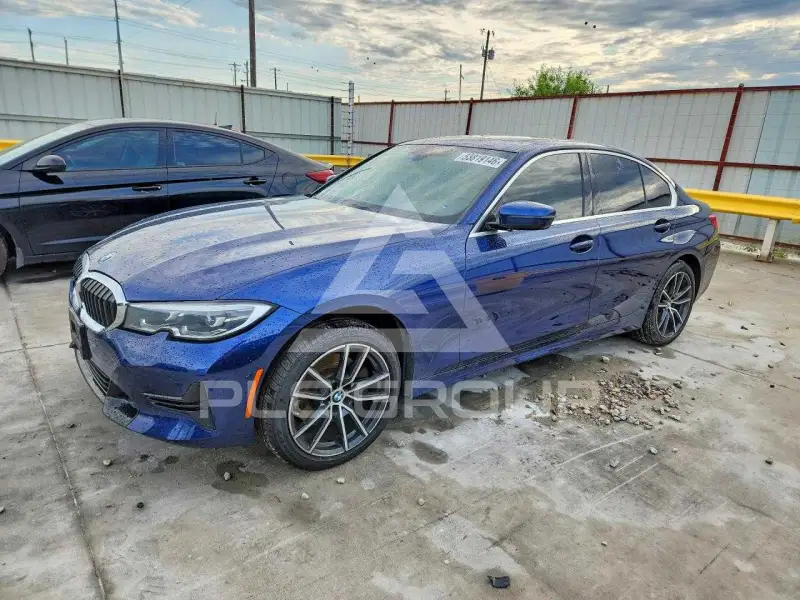 2020 BMW 330 photo