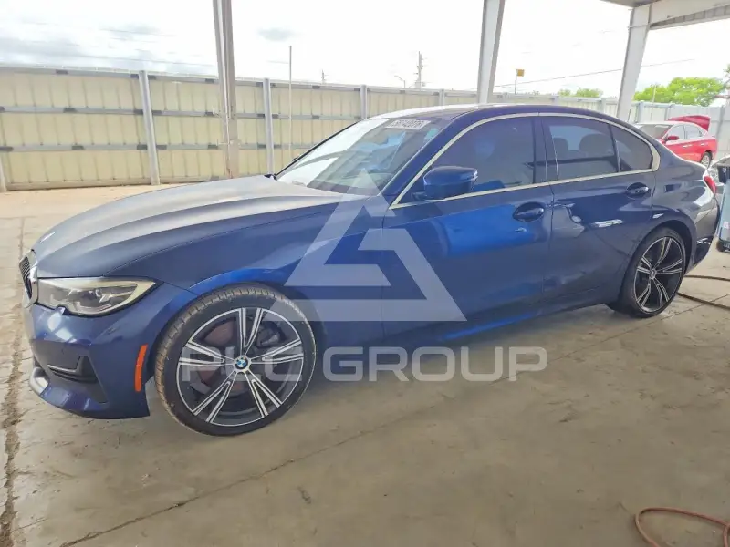 2020 BMW 330 photo
