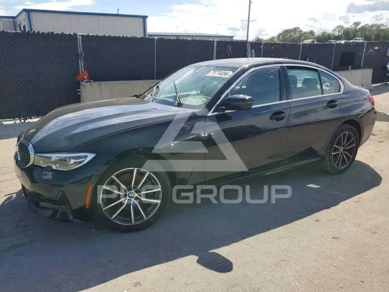 2020 BMW 330 photo