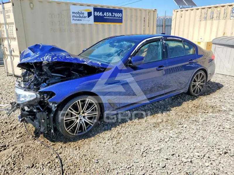 2020 BMW 540 фото