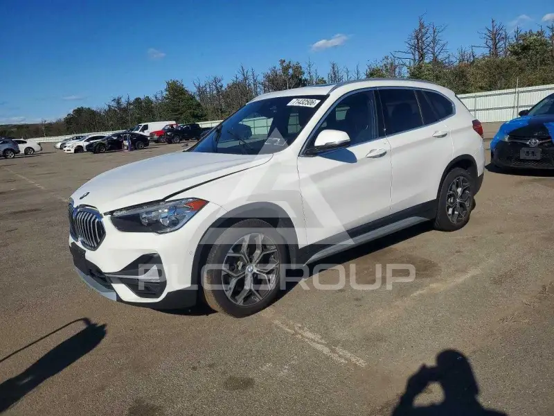 2020 BMW X1 фото