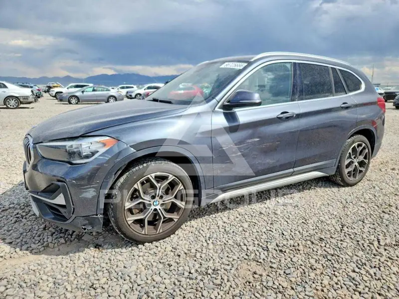 2020 BMW X1 фото
