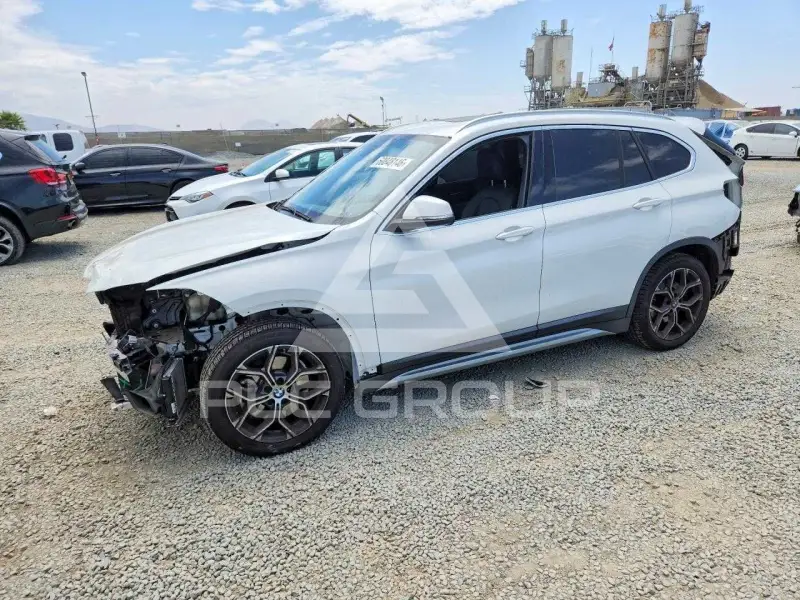 2020 BMW X1 photo
