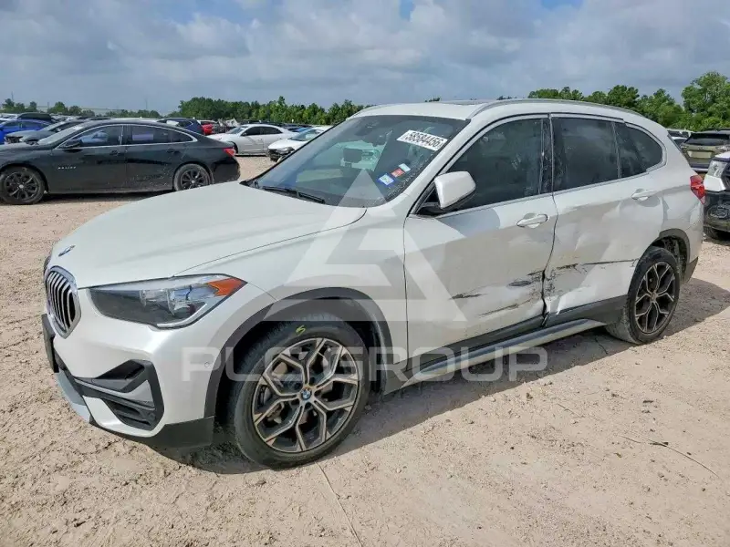 2020 BMW X1 фото