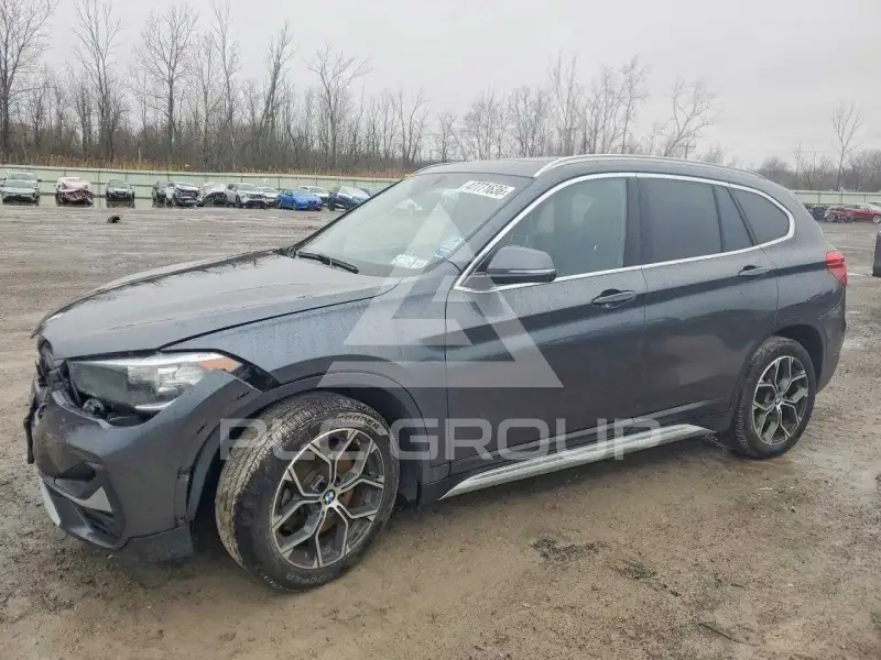 2020 BMW X1 фото