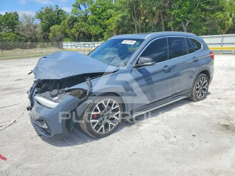 2020 BMW X1 photo